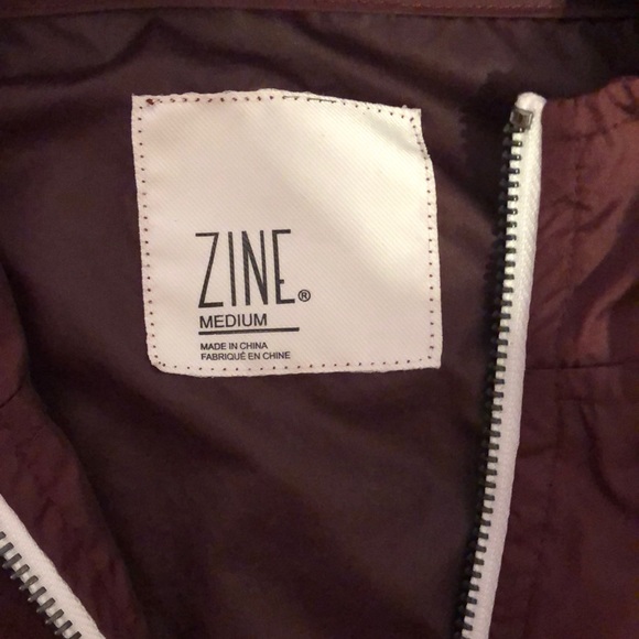 Windbreaker - Picture 4 of 5